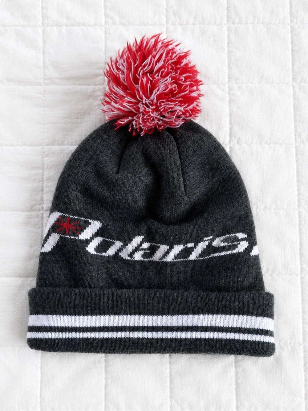 Polaris Pom Beanie Hat - Charcoal with Red Pom